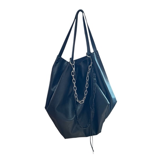 Vegan Steve Madden Black Hobo Bag-NWOT-Large Capacity-Chain and Braiding deco - Picture 3 of 10